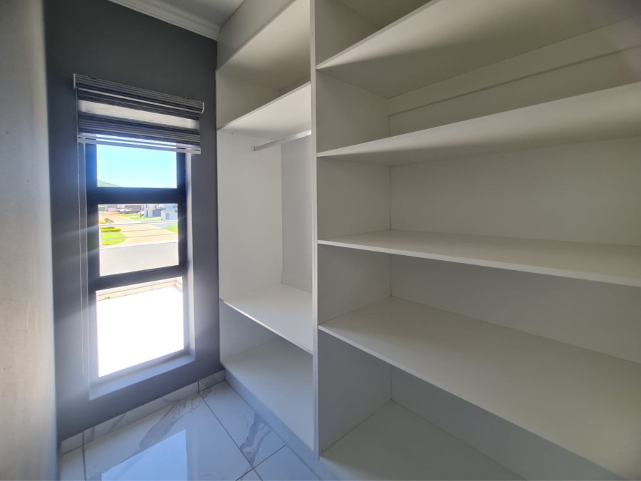 To Let 4 Bedroom Property for Rent in Melodie North West